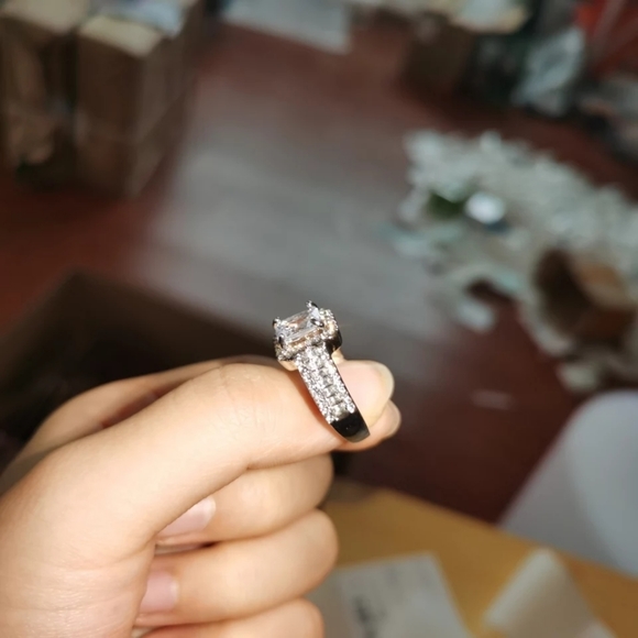 NEW 18K White Gold Radiant Cut Diamond Halo Ring - Picture 4 of 5